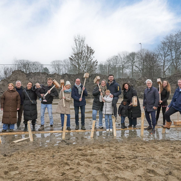 Start bouw volgende serie woningen Rozenbuurt